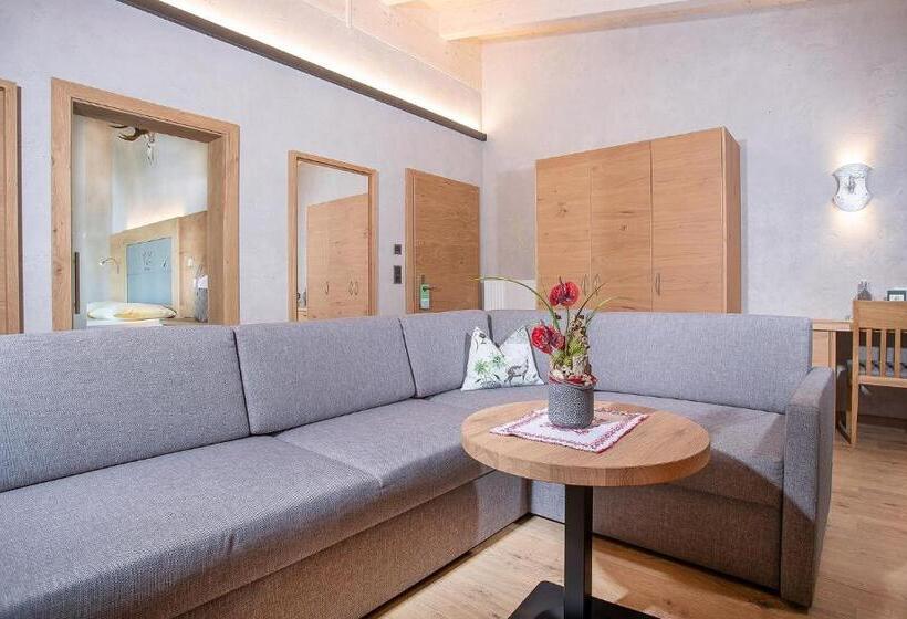 סוויטת ג'וניור עם מרפסת, Seehotel St Hubertus