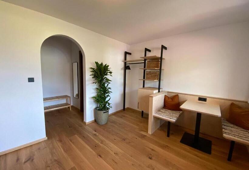 스탠다드 발코니 룸, Waldruh