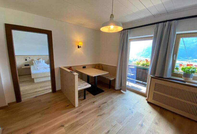 침실 1개 발코니 아파트, Waldruh