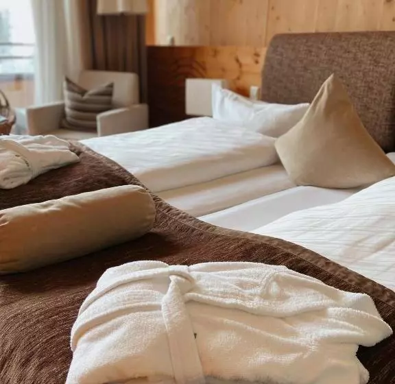 バルコニー付きデラックスルーム, Spa Hotel Zedern Klang