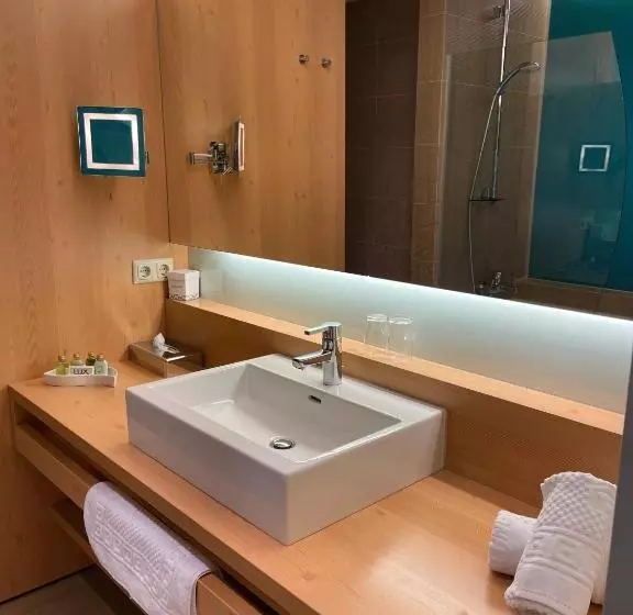 バルコニー付きデラックスルーム, Spa Hotel Zedern Klang
