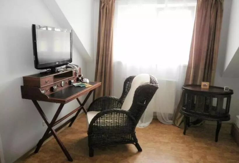 スタンダードシングルルーム, Stadtvilla Auerhahn