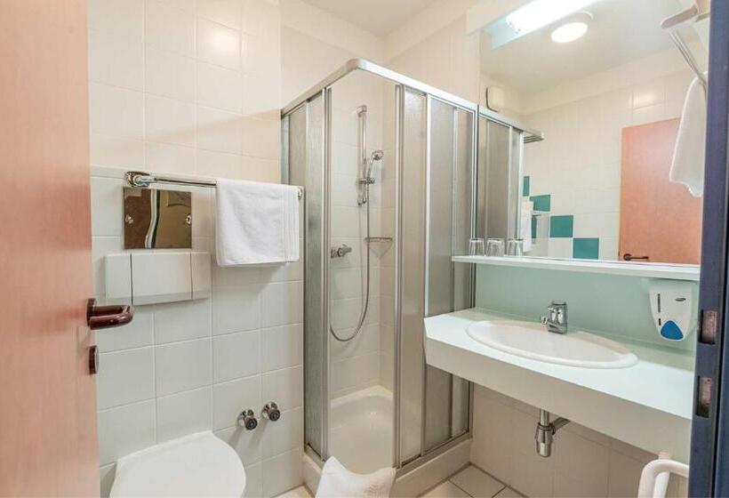 غرفة قياسية مزوَّدة بشُرفة, Vitalhotel Krainz