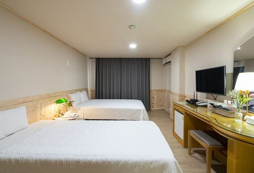 标准三人间, New Jeju