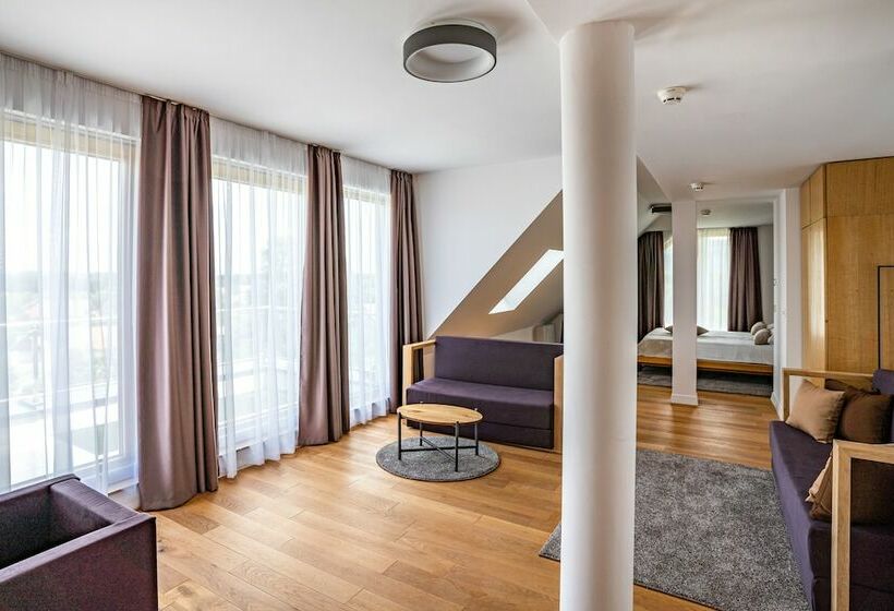 דירת חדר, Palcich Plitvice