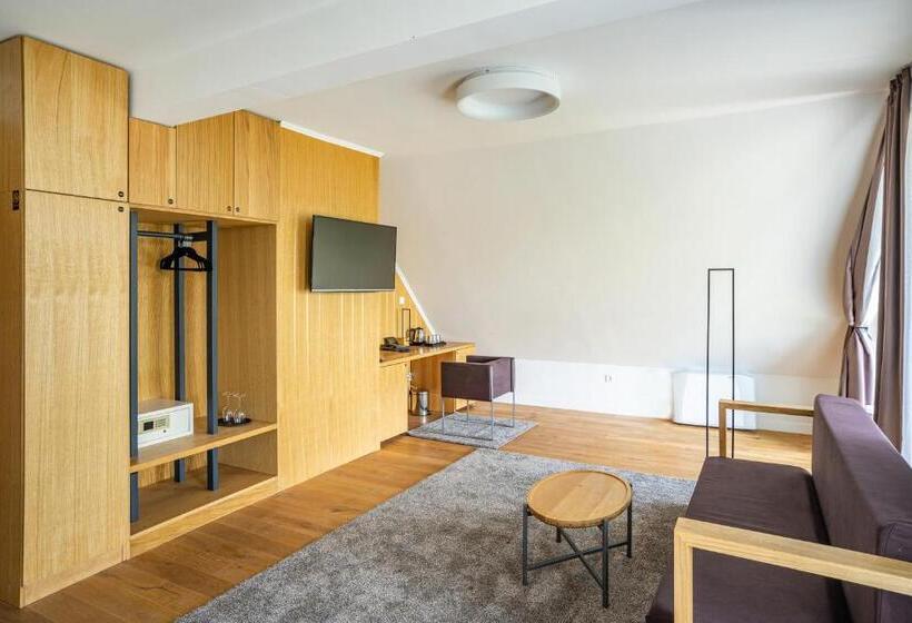 דירת חדר, Palcich Plitvice