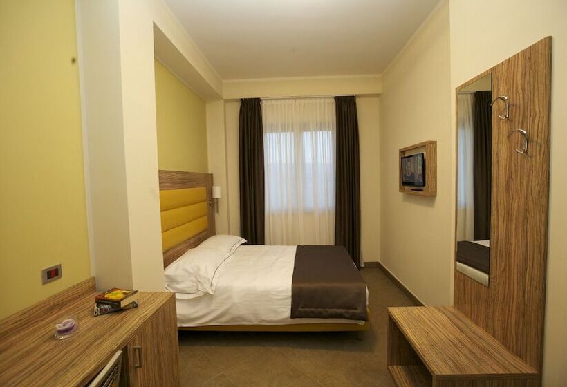 스탠다드 룸, Giga