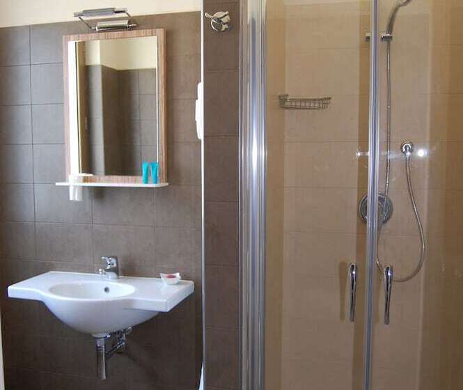 Номер Стандарт Индивидуальный, Giga