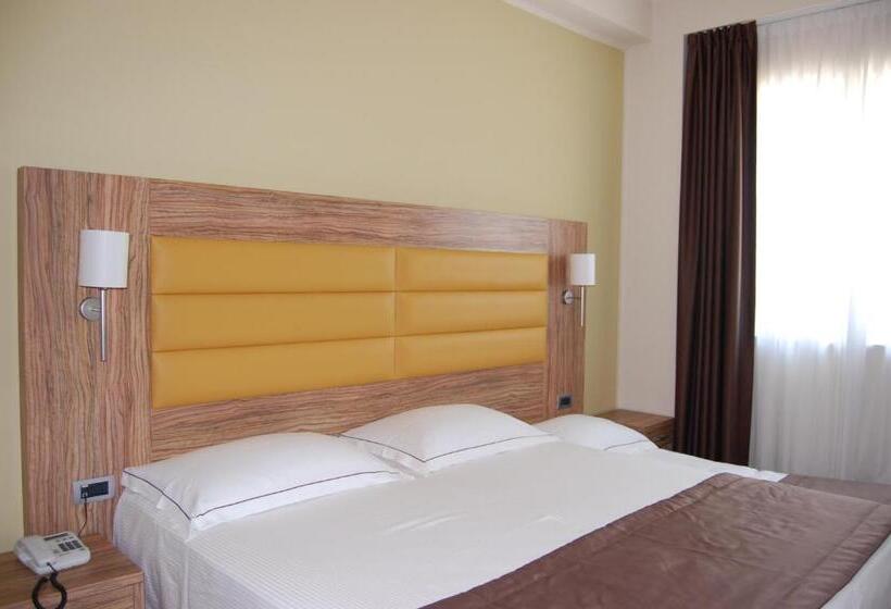 스탠다드 룸, Giga