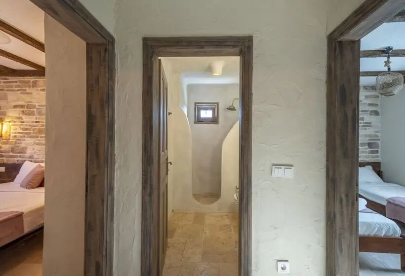 سوییت خانوادگی, K Bozcaada Revma
