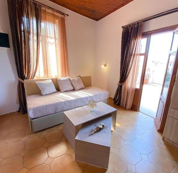 Семейный Номер, Casa Dasyra