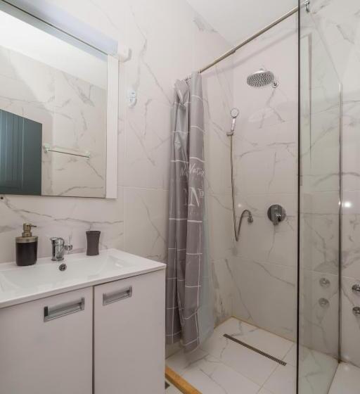 اتاق لوکس با بالکن, David Lux Beach Rooms