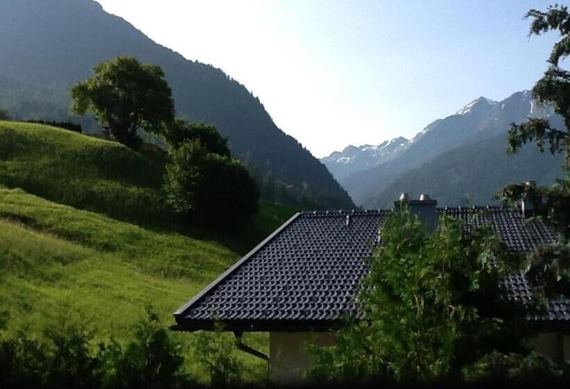 חדר סטנדרט עם מרפסת, Haus Hubertus Wintersaison Und Sommersaison