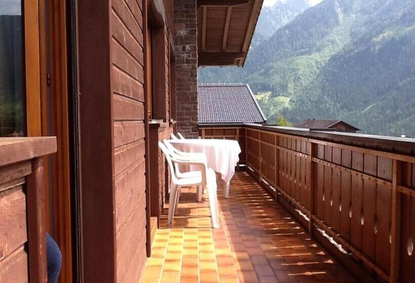 חדר סטנדרט עם מרפסת, Haus Hubertus Wintersaison Und Sommersaison