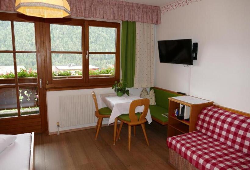 Студия Стандарт, Schottenhof
