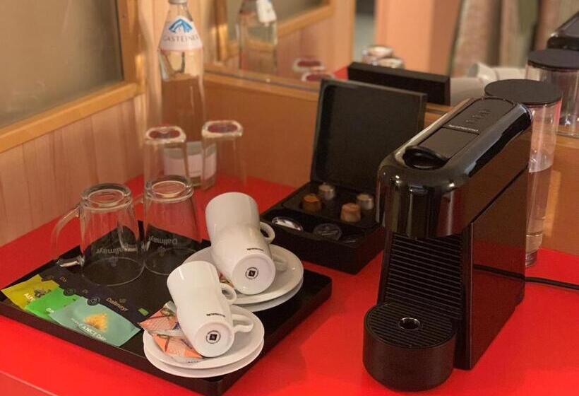 غرفة عائلية, Auwirt Zentrum