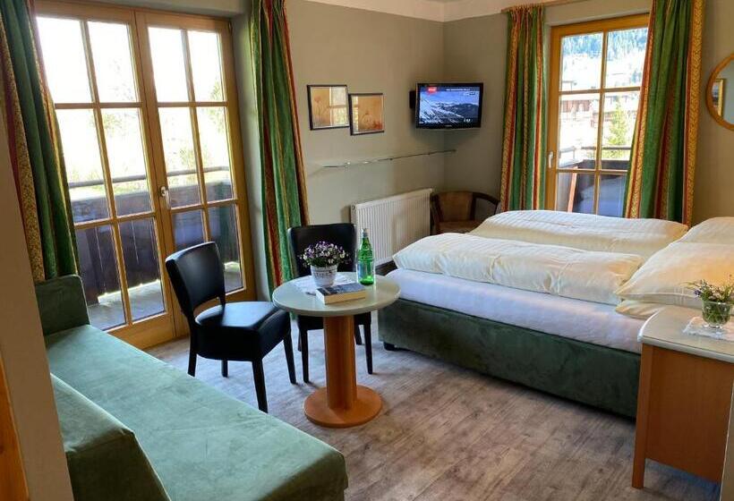 اتاق استاندارد سه نفره, Edelweiss Kitzbühel