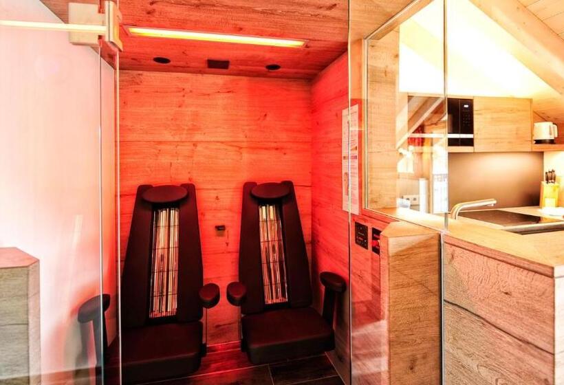 주니어 스위트, Garni Stefanie