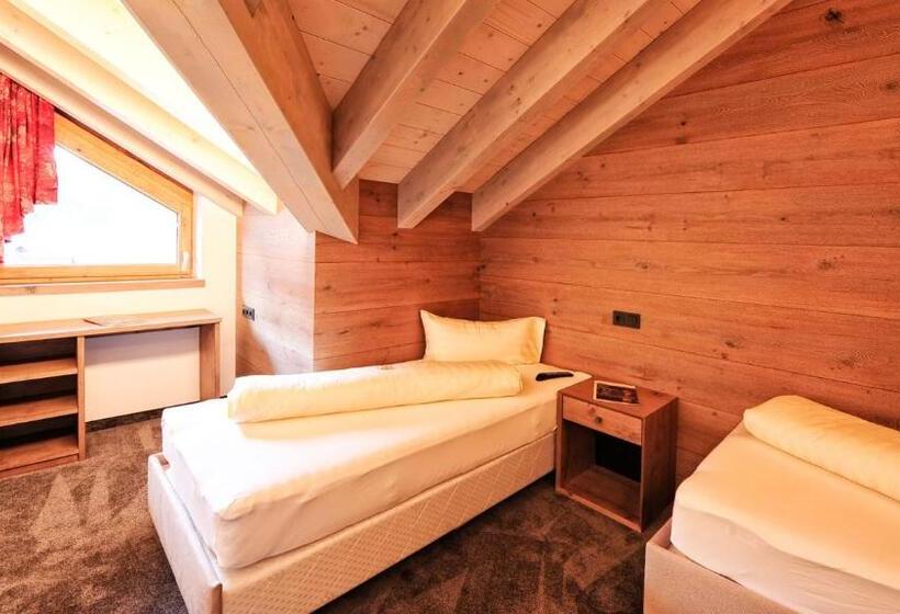 디럭스 스위트, Garni Stefanie