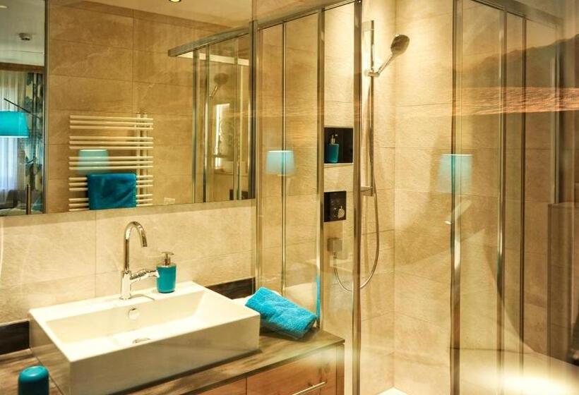 经济房, Garni Stefanie