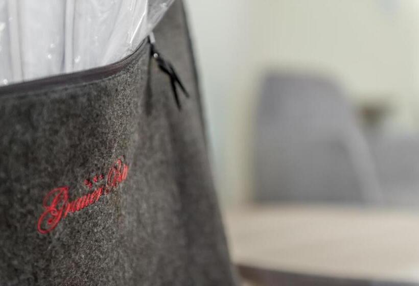 Люкс, Grauer Bär