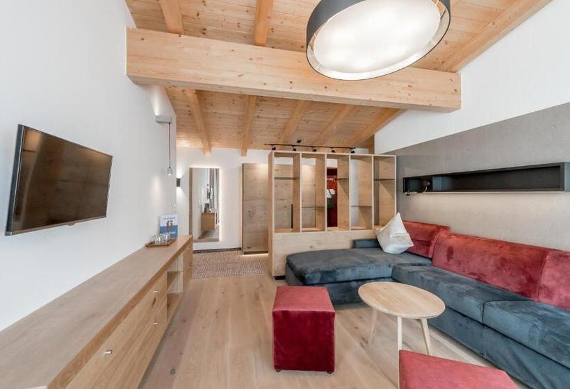 Люкс, Grauer Bär