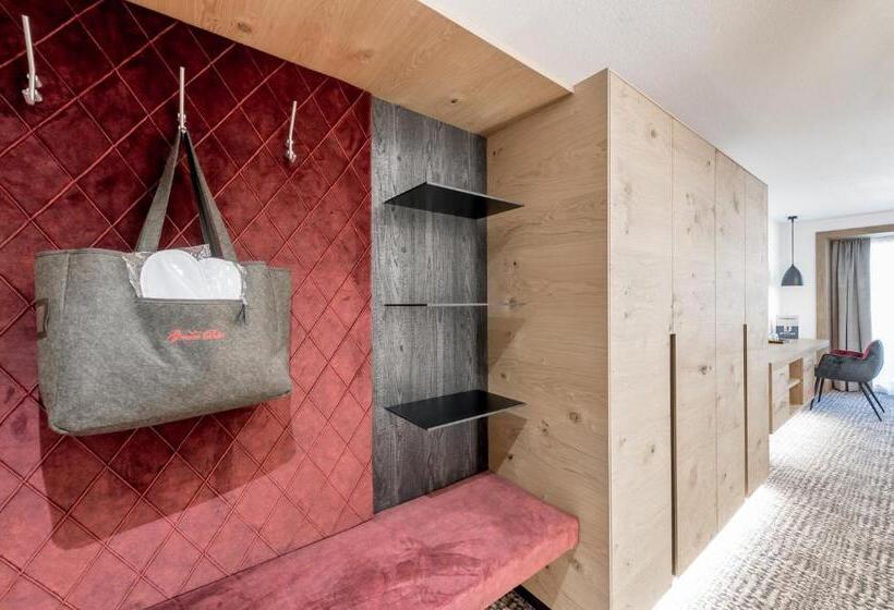 Номер Deluxe, Grauer Bär