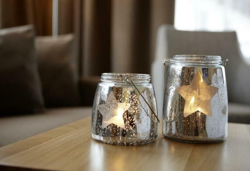 اتاق استاندارد با بالکن, Lasinga