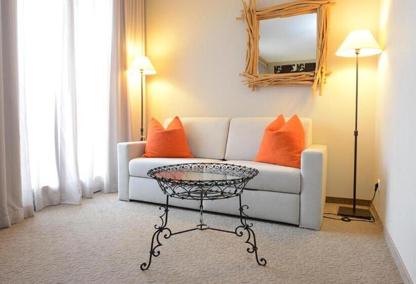 غرفة قياسية, Moserhof