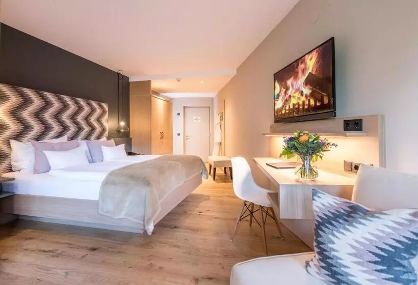 デラックスルーム, Moserhof
