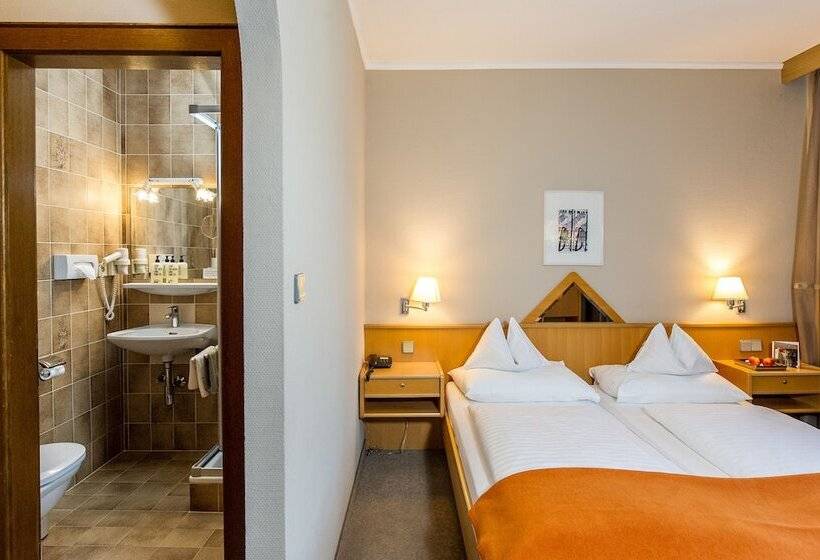 غرفة قياسية, Moserhof