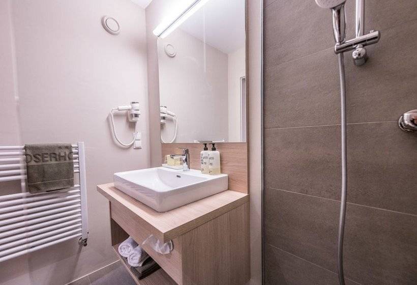 غرفة قياسية, Moserhof