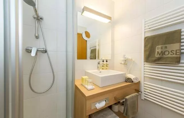 デラックスルーム, Moserhof