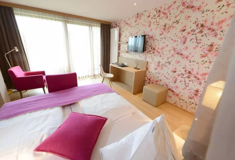 スタンダードルーム, Moserhof