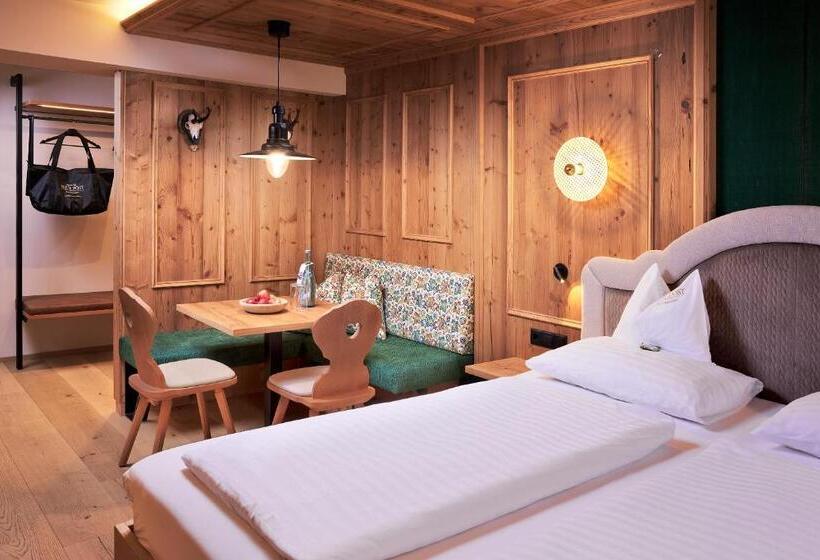 침실 2개 스위트, Neue Post