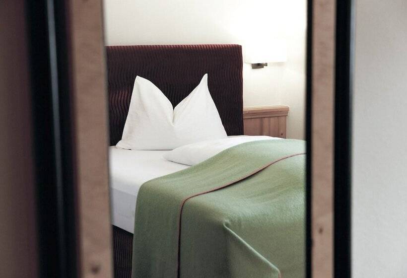 غرفة قياسية فردية, Rigele Royal Superior