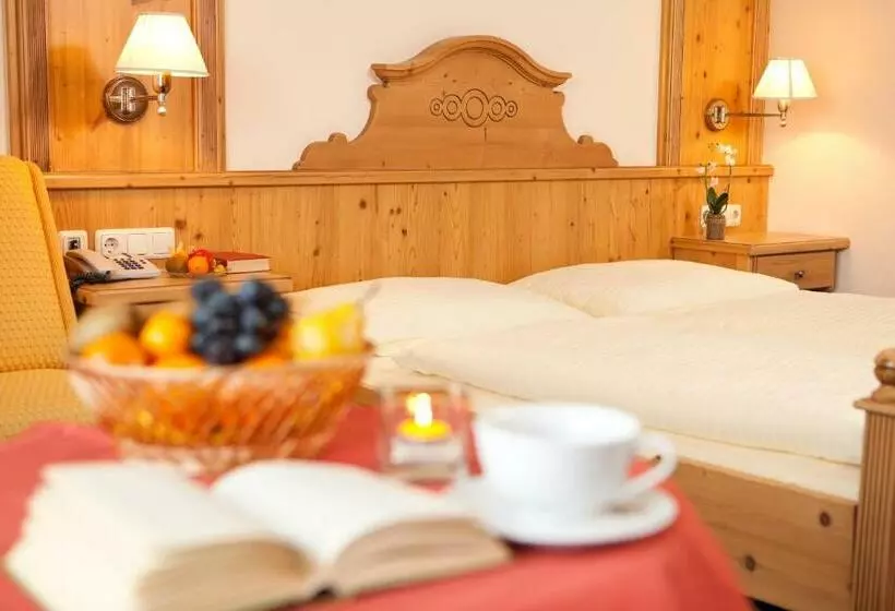 コンフォートルーム, Schörhof