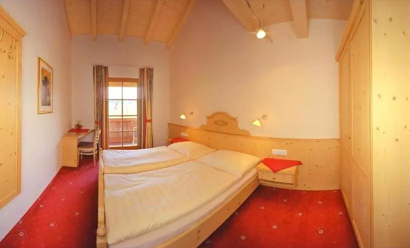 スイート, Schörhof