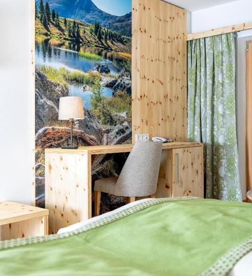 סוויטת ג'וניור, Schörhof