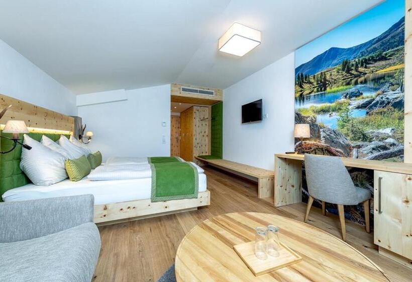 סוויטת ג'וניור, Schörhof