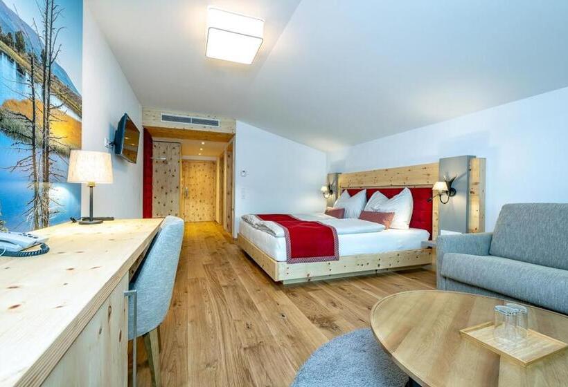 סוויטת ג'וניור, Schörhof