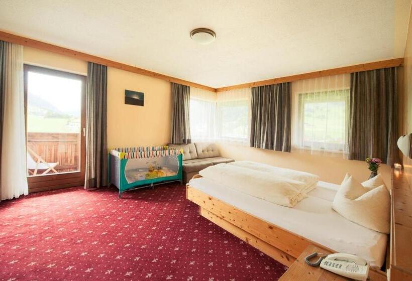 バルコニー付きスタンダードルーム, Steuxner