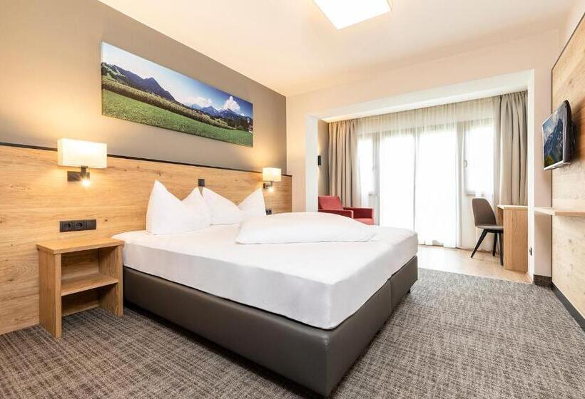 高级大房间, Stockerwirt