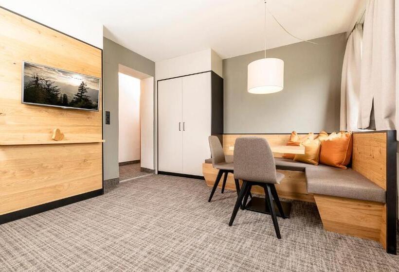 高级家庭房间, Stockerwirt