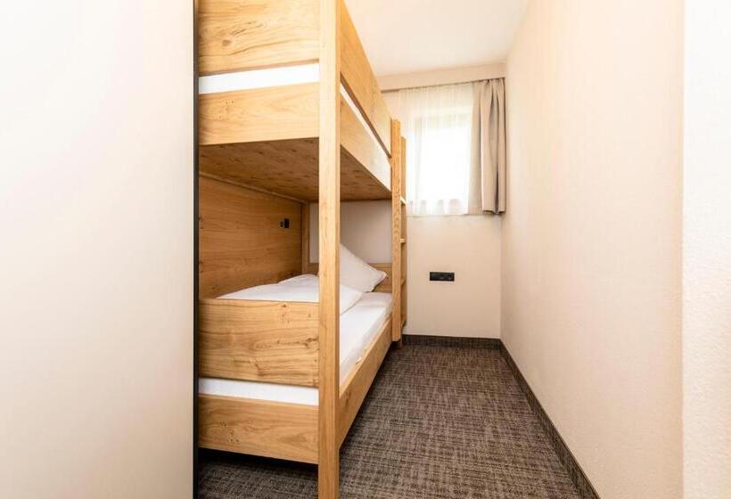 高级家庭房间, Stockerwirt