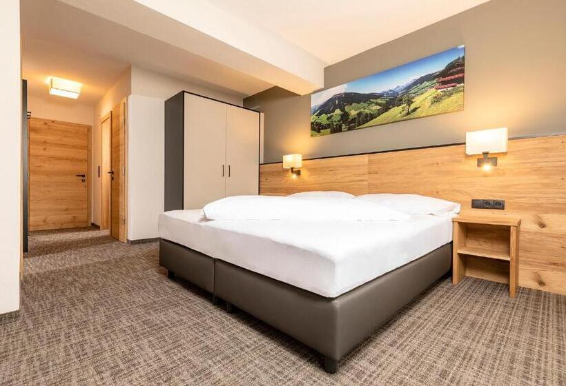 高级家庭房间, Stockerwirt