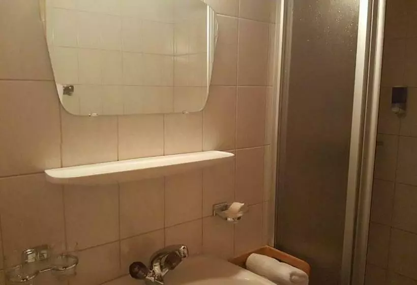 Habitació Comfort, Valisera