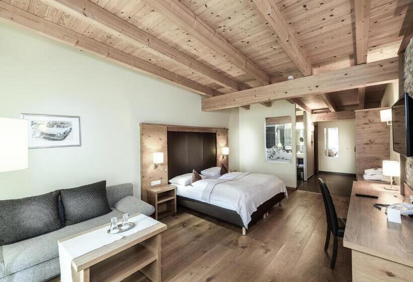 발코니 디럭스 룸, Victoria