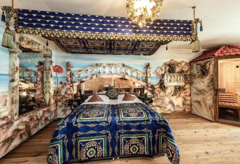 جناح, Victoria