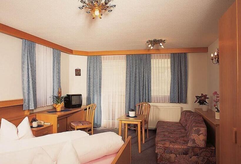 غرفة قياسية رباعية, Gasthof Martha